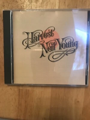 Neil Young Harvest US CD Initial Issue No Bar Code Foto 1 de 4