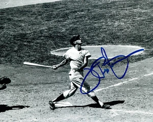 NY Yankees Joe Pepitone autographed 8x10 rookie batting photo - Picture 1 of 1