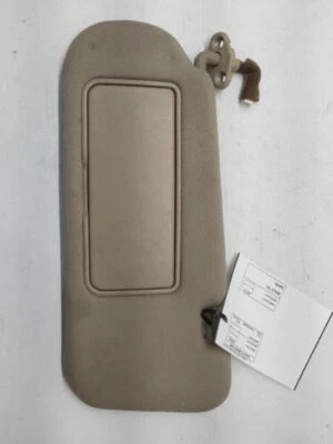 Parasol para conductor sin iluminación compatible con 05-07 SORENTO 466 Foto 1 de 4