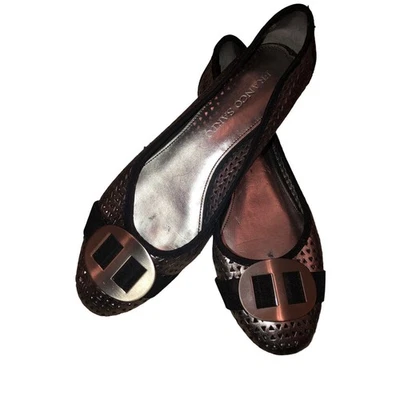 Pisos Franco Sarto Plateados/Negro Cuero Perforado Talla 8.5M Foto 1 de 4