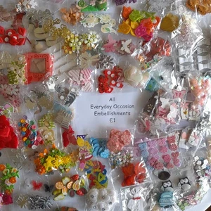 Weihnachten & jeder Anlass Verzierungen £1 pro Packung 200 Designs Ihrer Wahl - Bild 1 von 229