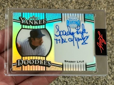 Sparky Lyle/35 On Card Auto '77 Cy Young Inscription - 2025 Leaf Bronx Legacy Foto 1 de 2