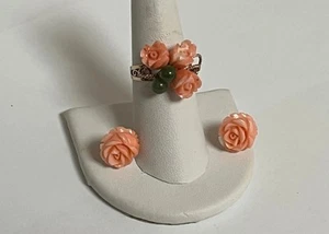 14K Yellow Gold Floral Coral Ring & Studs Earrings W/ Green Stones - Picture 1 of 3
