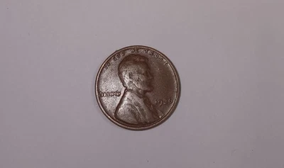 1936 Lincoln Wheat Penny No mint mark ERROR  ' L ' on rim - Image 1 of 2