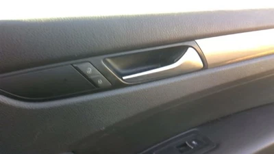 PASSAT    2014 Door Handle Interior 31059175 - Image 1 of 4