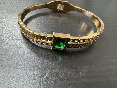 Brazalete Brazalete Abierto Alto Pulido Oro Y Piedras Preciosas Verdes Como En Las Fotos Foto 1 de 4