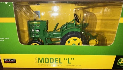 Trator SpecCast 1/16 John Deere modelo L com arado integral L-1 #JDM239 #704* - Imagem 1 de 2