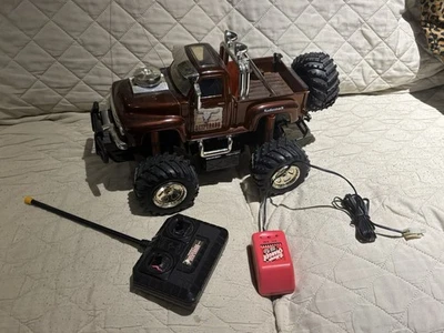 VINTAGE RADIO SHACK DESPERADO RC REMOTE RADIO CONTROL TRUCK UNTESTED SHIPS FREE - Image 1 of 4
