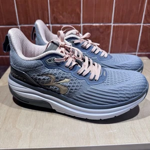 NEW! Retail $150 G-Defy HybridEx Women’s Size 8.5 Sneakers Gray Peach Comfort - Picture 1 of 9