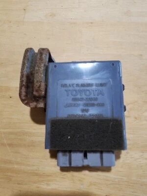 Luz de circulación Toyota 4Runner T Relay 2000 P/N 82642-22020 OEM B6 Foto 1 de 3