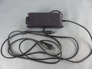 CHARGEUR ordinateur portable DELL PA-10 family model : DA90PS0-00 V85 N193 - Imagen 1 de 3