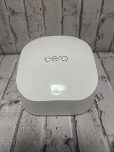 ROUTER WIFI MALLA DOBLE BANDA EERO 6 N010001 SIN CABLE DE ALIMENTACIÓN - Imagen 1 de 3