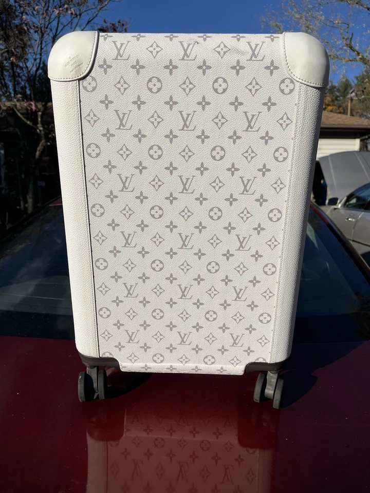 Louis Vuitton Auténtico Blanco Monograma, Maleta de Mano Foto 1 de 4