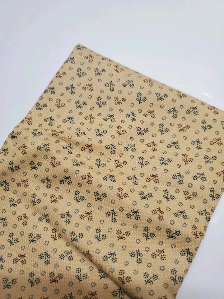 Jo Morton 织物花卉蓝色米色复制品 Andover 缝制被子脂肪四分之一  — 第 1/1 张图片