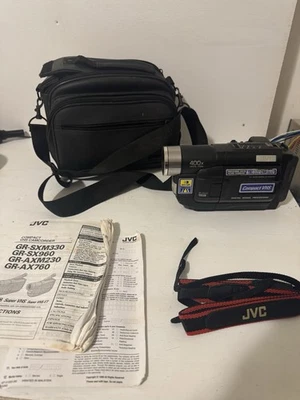 JVC GR-AXM230 VHS-C, S-VHS-C Analog Camcorder - Image 1 of 4
