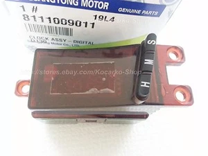 Reloj digital OEM ASSY Ssangyong Kyron 2007+ Korando Sports 2012+ #8111009011 - Imagen 1 de 12