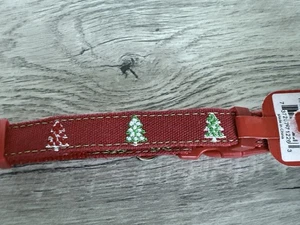 Christmas Dog Collar Red W Christmas Trees Small 10-14 Inch Neck 1/2 Inch Wide - Picture 1 of 5