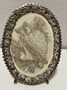 Vintage MCM gerahmter Eulendruck - freistehender verzierter Metallrahmen - 5x7" oval - Bild 1 von 8
