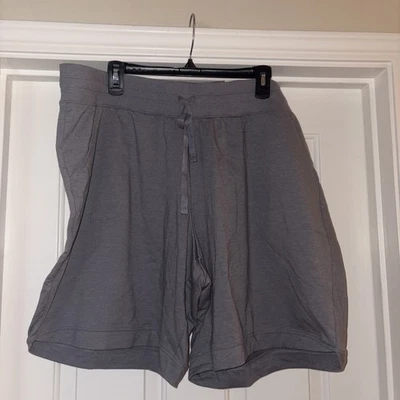 NWT Women’s St Johns Bay Bermuda Shorts Stretch 2X Colonial Pewter Gray Pockets - Image 1 of 4