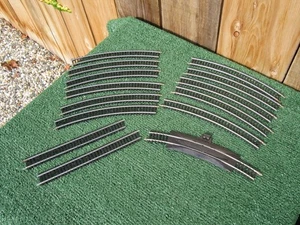 Konvolut 14 Bachmann R 18 30 Grad gebogene Modelleisenbahn Gleisstücke & Auflieger - Bild 1 von 9