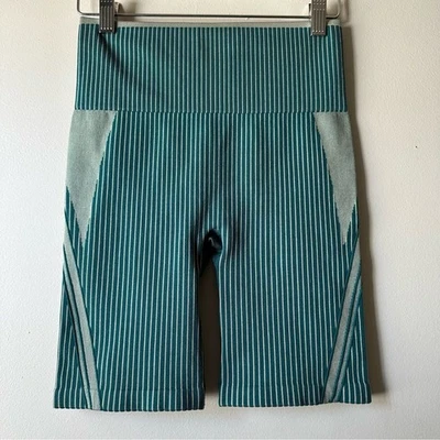 Pantalón Corto Deportivo Ryka Verde Rayas Motociclista Elástico Rendimiento Talla M Active Teal Foto 1 de 4