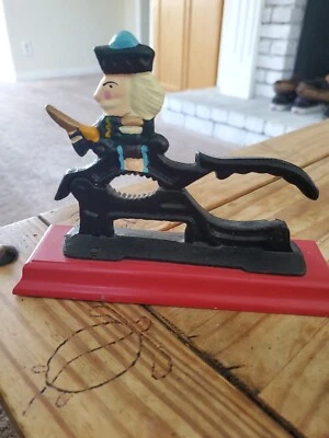 Mesa Cascanueces Vintage Hierro Fundido Pintado a Mano Resistente 7" Navidad  Foto 1 de 4