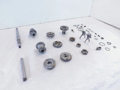 Harley-Davidson 1985 85 FX FXWG Wide Glide transmisión de 4 velocidades engranajes y ejes Foto 1 de 4