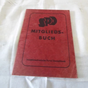 Antiguo documento de identidad libro de membresía SPD con muchos sellos (AA1087) - Imagen 1 de 7