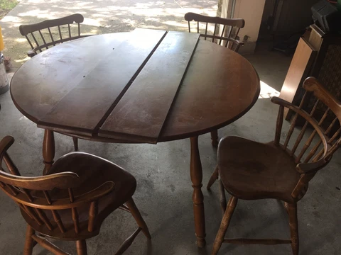 SET of (4) Vintage S BENT BROTHERS BROS COLONIAL WINDSOR CHAIRS With Table Cover