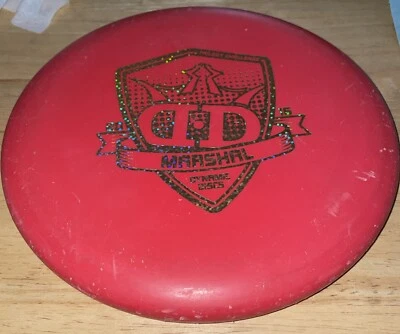 Dynamic Discs Prime Marshal 2016 Trilogy Challenge 173 gramos disco golf rojo -usado Foto 1 de 4