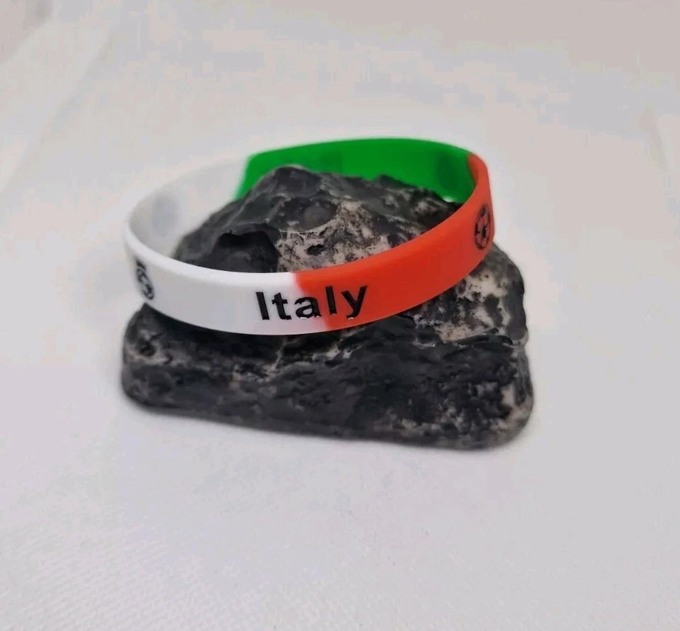 Italien Armband Fußball WM Italy EM Band Silkon 100 % Hautverträglich  - Bild 1 von 2