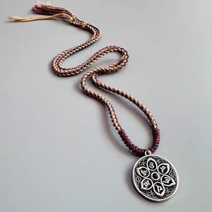 Om Mani Padme Hum/Sei Personaggi Mantra Fengshui Ciondolo Fortunato Buddista Colorato - Foto 1 di 9