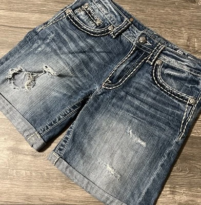 Pantalones Cortos de Jean Miss Me Boyfriend Tiro Medio Dobladillo con Puños Costuras Gruesas Talla 27 (30x7) Foto 1 de 4