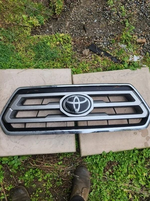 2016 - 2023 Toyota Tacoma Limited OEM Front Bumper Grille - Image 1 of 3
