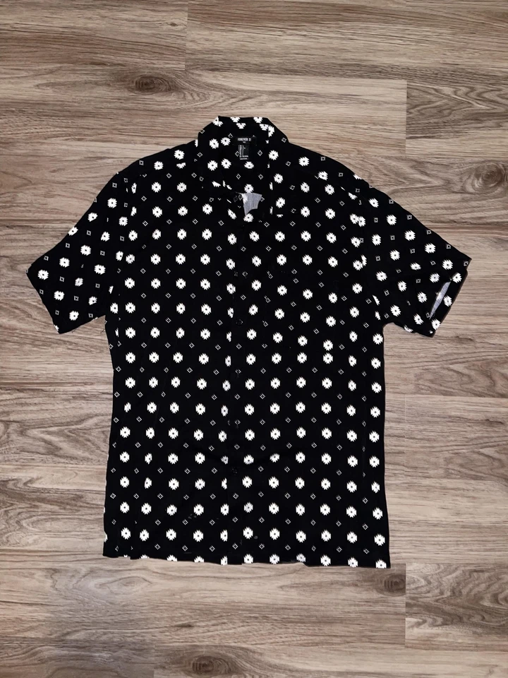 Camisa Forever 21 Para Hombre Grande Negra Blanca Abotonada Manga Corta Azteca Geométrica Foto 1 de 4