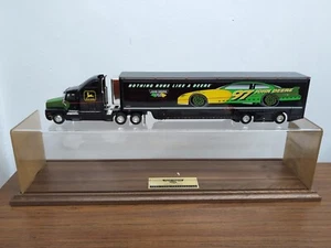 NASCAR 1:18 John Deere 1997 Team Transporter and display case - Picture 1 of 3