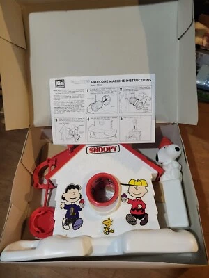 Máquina Snoopy & Friends Sno-Cone Hasbro 1999 - todas las piezas, paquetes sin sabor Foto 1 de 3