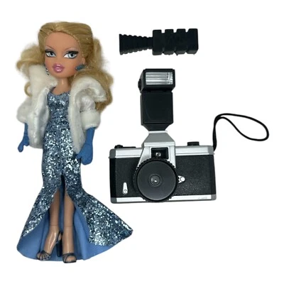 Bratz Doll Cloe The Movie 2007 Collection With Camera And Accessories - Image 1 of 4