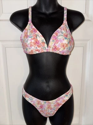 Conjunto de Bikini PacSun Rosa Pastel Floral Pierna Alta Talla Mediana Parte Superior - X-Pequeña Parte Inferior Foto 1 de 4
