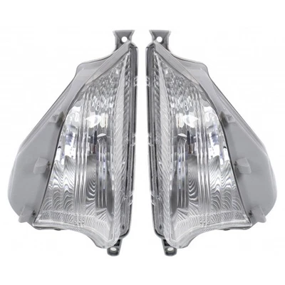 For 2015-2017 Toyota Prius C Front Signal/Corner Light Pair DOT - Image 1 of 4