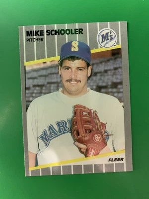 1989 Fleer Glossy Mike Schooler RC Seattle Mariners #559 - Image 1 of 2