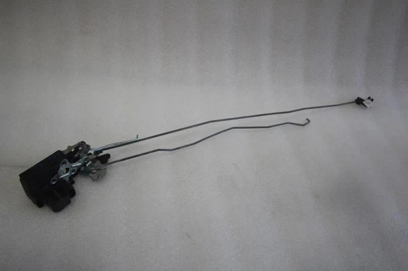 2005 2006 2007 2008 SUZUKI RENO LEFT REAR DOOR LATCH LOCK ACTUATOR - Image 1 of 4