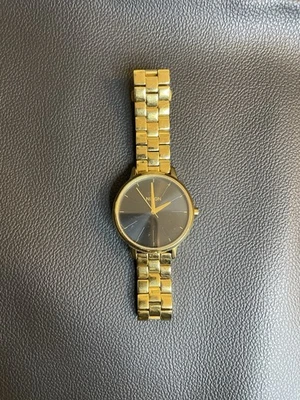 Часы Nixon The Kensington золотистые/черные - Изображение 1 из 4