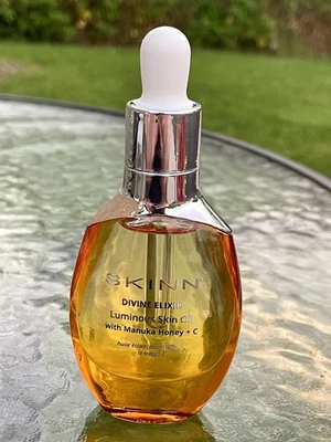 Skinn Divine Elixir Luminous Facial Oil w Manuka Honey 1.0 oz New SEALED - Image 1 of 4