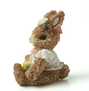 Osterhase Figur flauschiges Mädchen Hase Blumen sitzend weiß Bluse klein süß - Bild 1 von 6