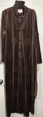 Maxi bata Bendigo Impressions mujer talla mediana marrón vintage manga larga terciopelo Foto 1 de 4