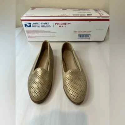 Johnston & Murphy Women's 8.5M Loafer Gold Slip On Shoes Career Leather - Image 1 of 4