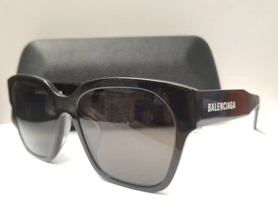 Gafas de sol unisex Balenciaga BB0215SA 001 negras/grises borde completo cuadradas Foto 1 de 4