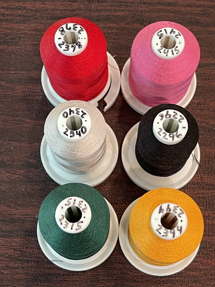 ROBISON ANTON THREAD - 6 ALMOST-NEW 1100 YD SPOOLS - LOT#5 - Image 1 of 1