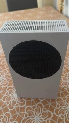 Microsoft Xbox Series S 512GB Console - Bianco - Immagine 1 di 3